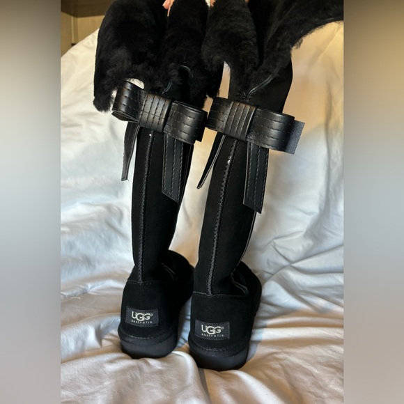 UGG Genevieve over the knee bow boots black. Size 6. New - Picture 12 of 15